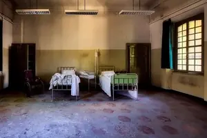 Психбольница