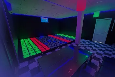 Экшн-игра «Пол - это лава» от Next Level